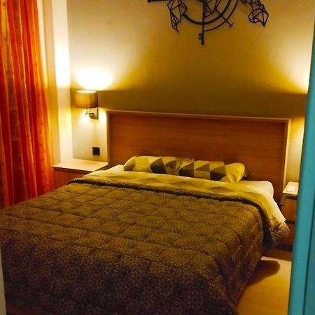 Home Away From Home Peraia  ภายนอก รูปภาพ